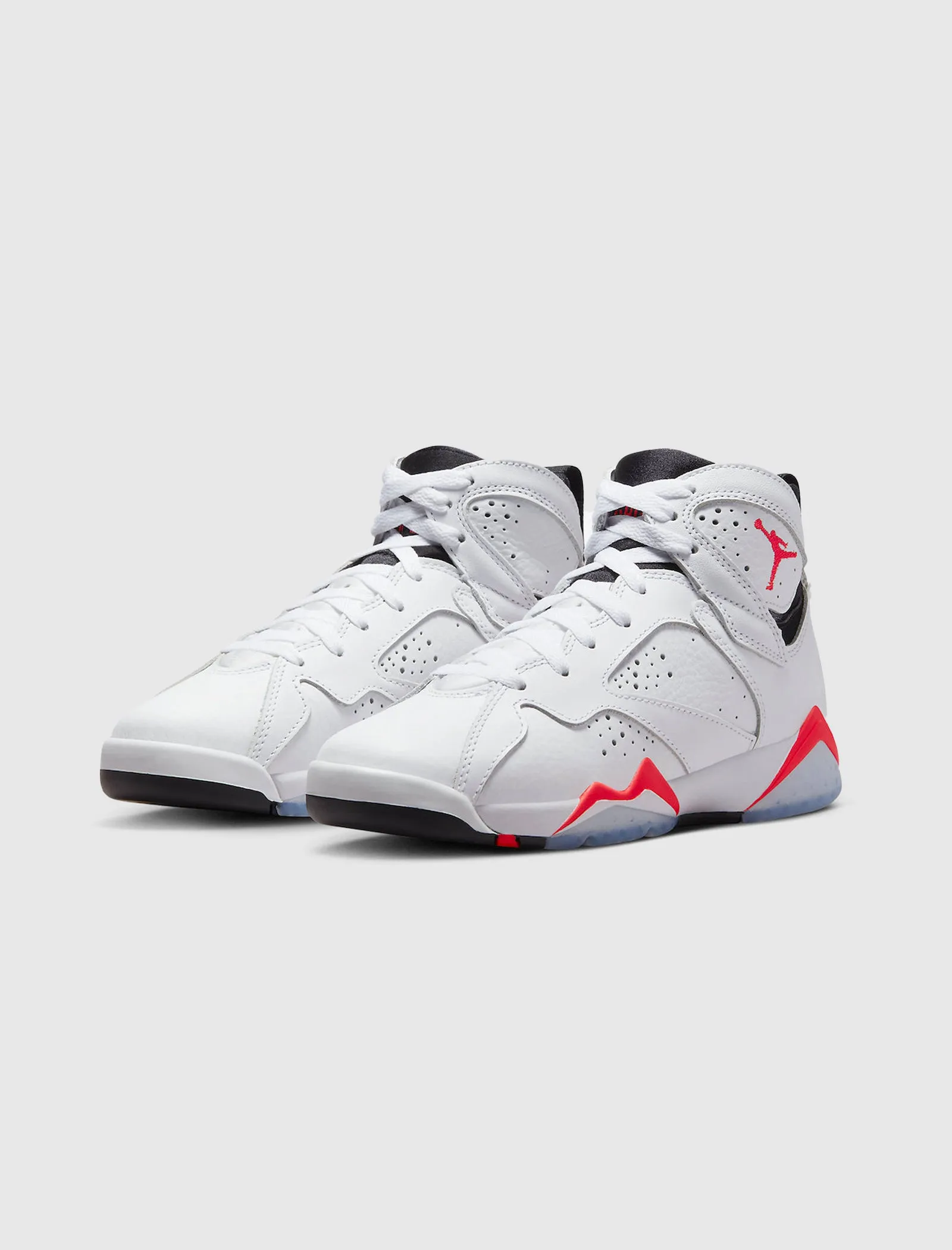 AIR JORDAN 7 RETRO "WHITE INFRARED"