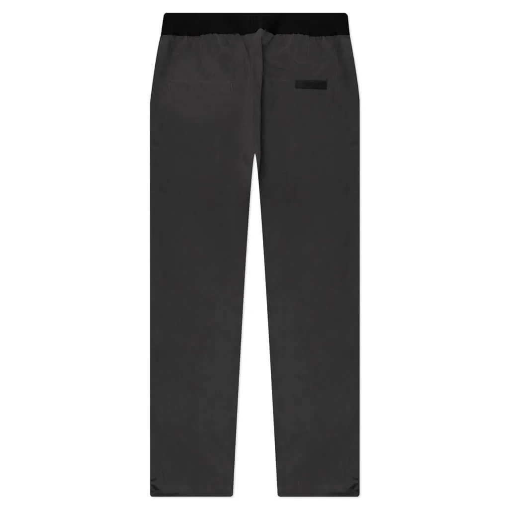 Essentials Relaxed Trouser - Iron