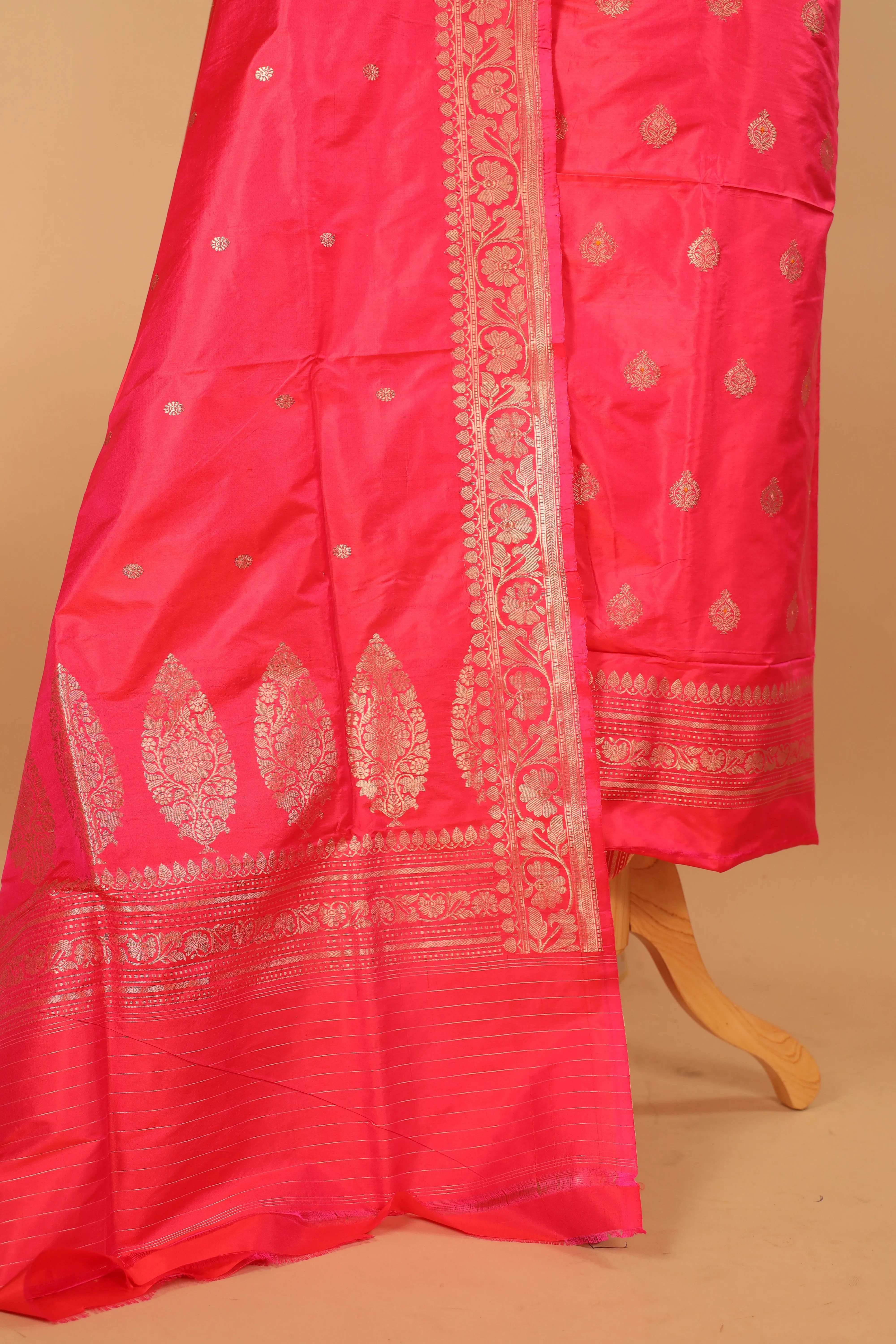 Hand Woven Pink Pure Silk Suit Dupatta