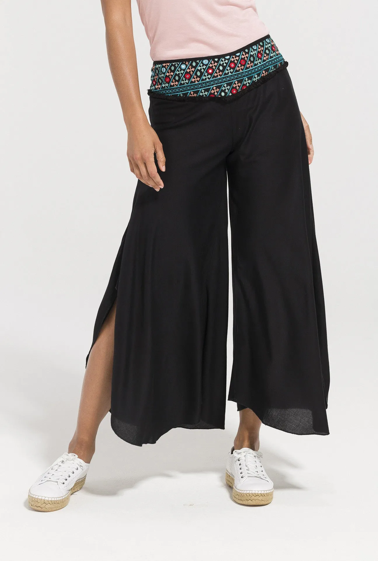 Jade Embroidered Pants