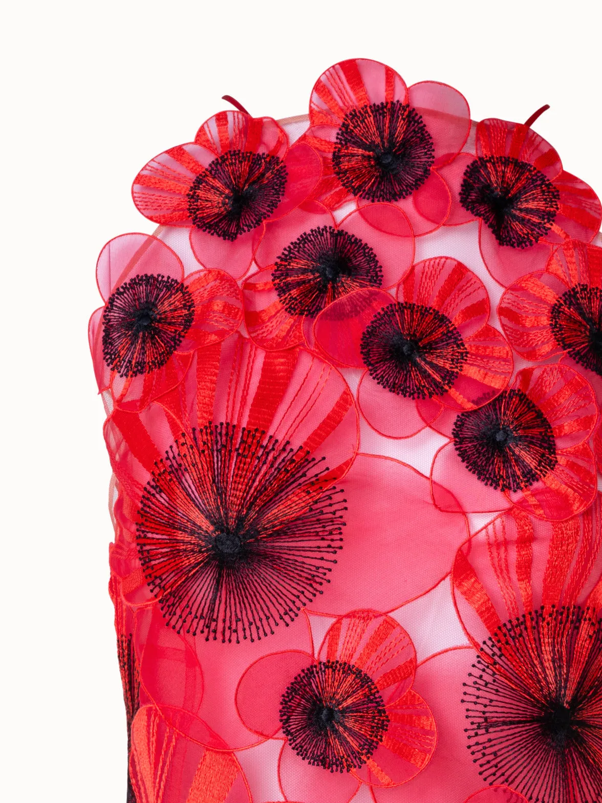 Kurzes Kleid mit Poppy-Blumen-Stickerei und offenem Rücken