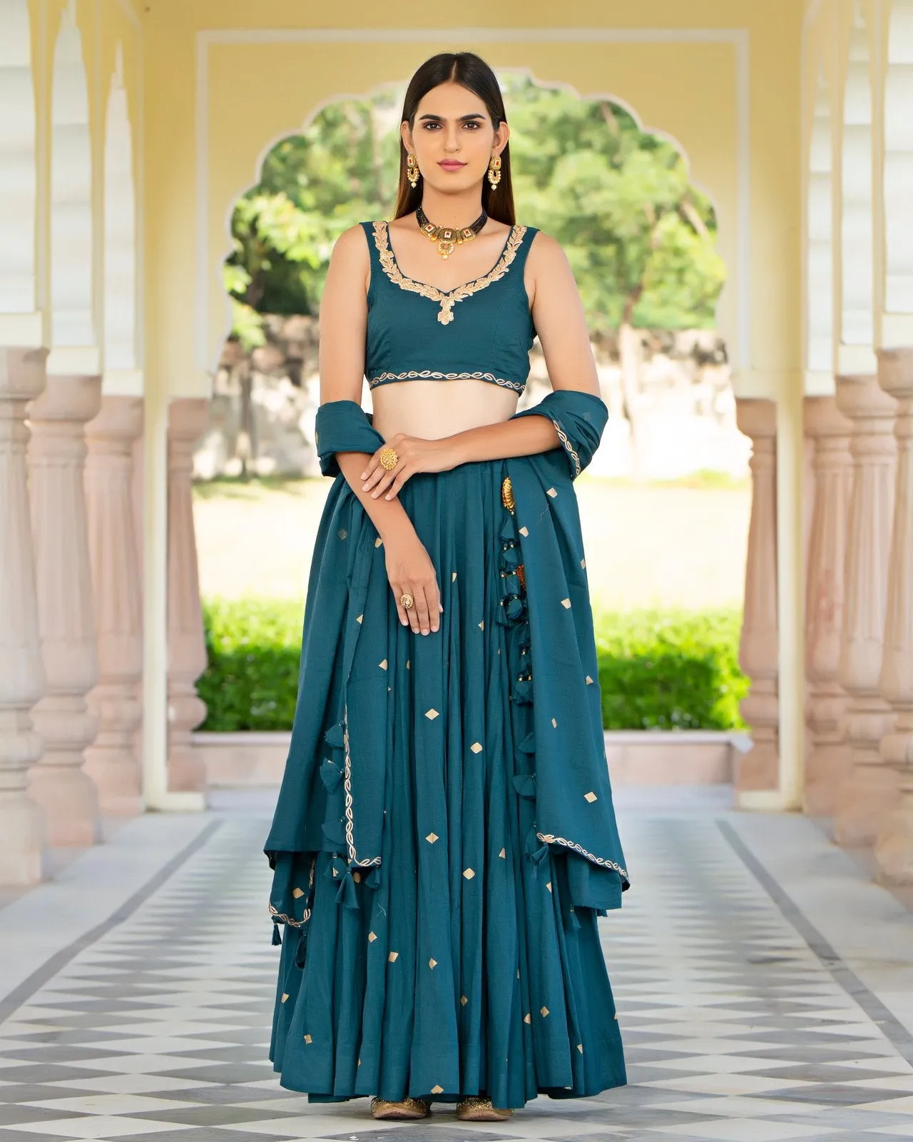 Riddhi Lehenga