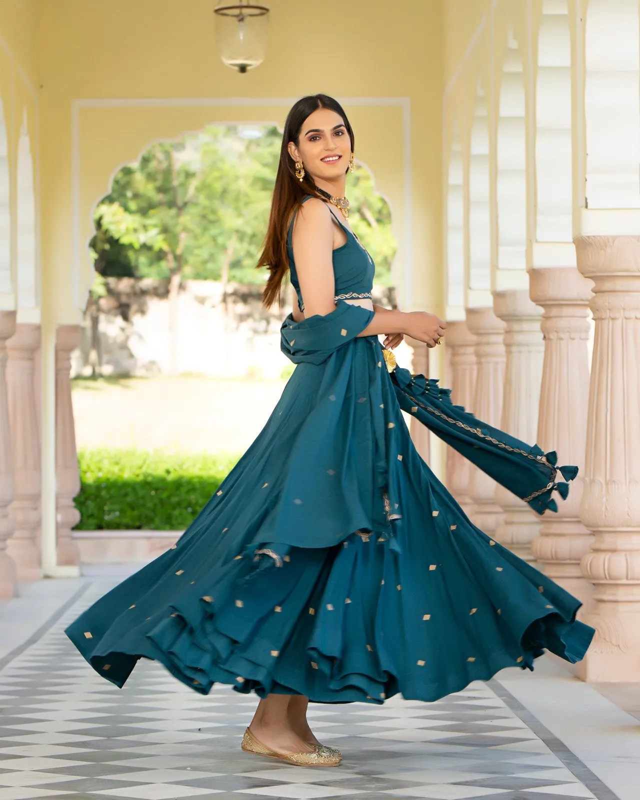 Riddhi Lehenga